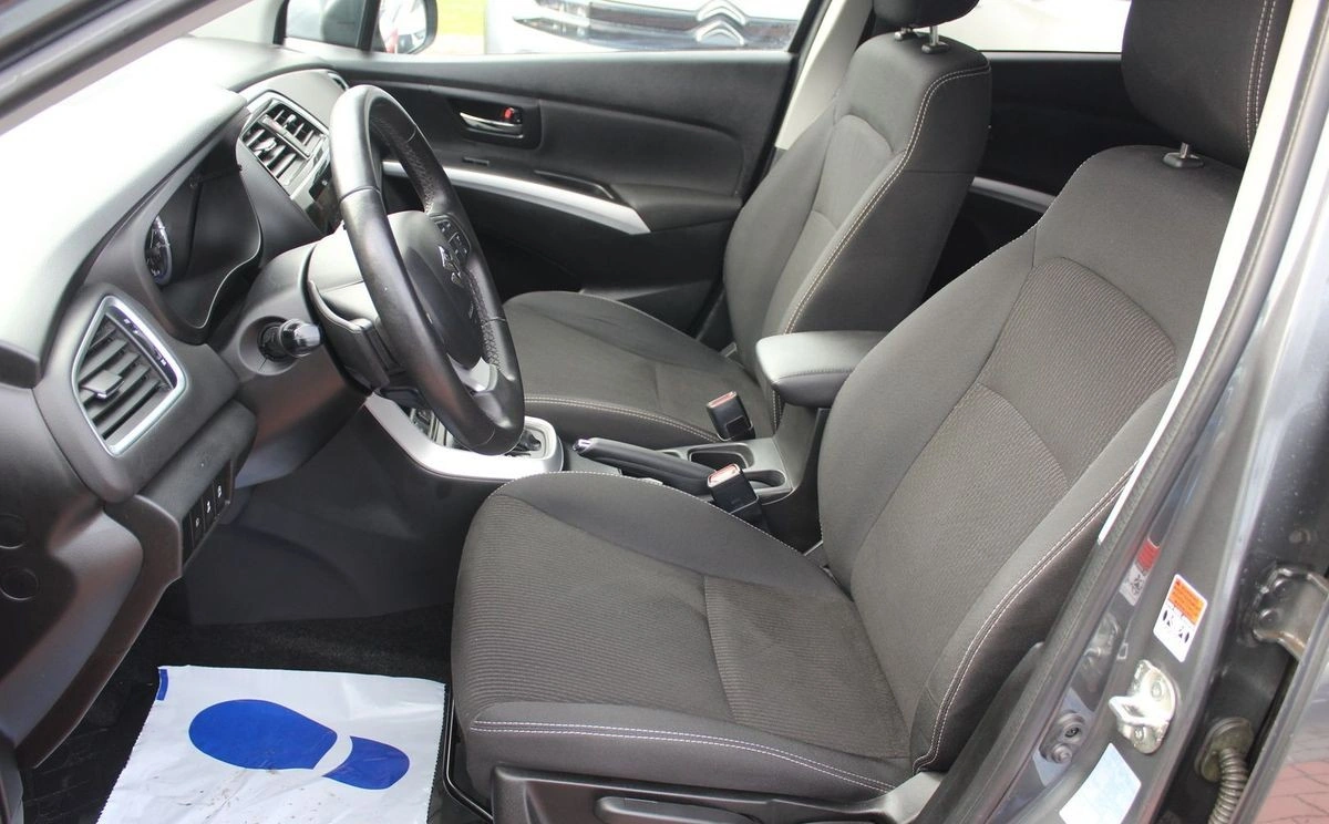 Suzuki SX4 - Zdjęcie 17