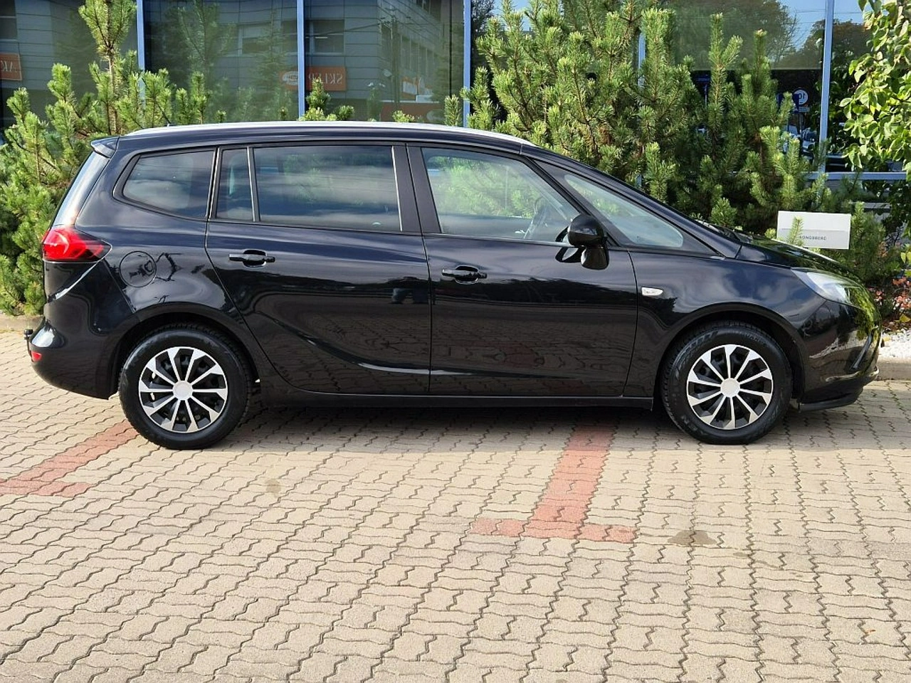 Opel Zafira - Zdjęcie 12