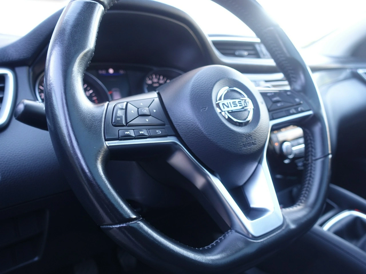 Nissan Qashqai - Zdjęcie 18