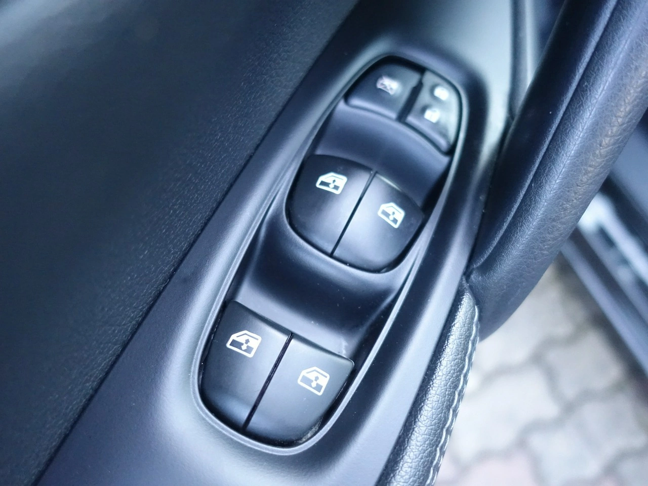 Nissan Qashqai - Zdjęcie 24
