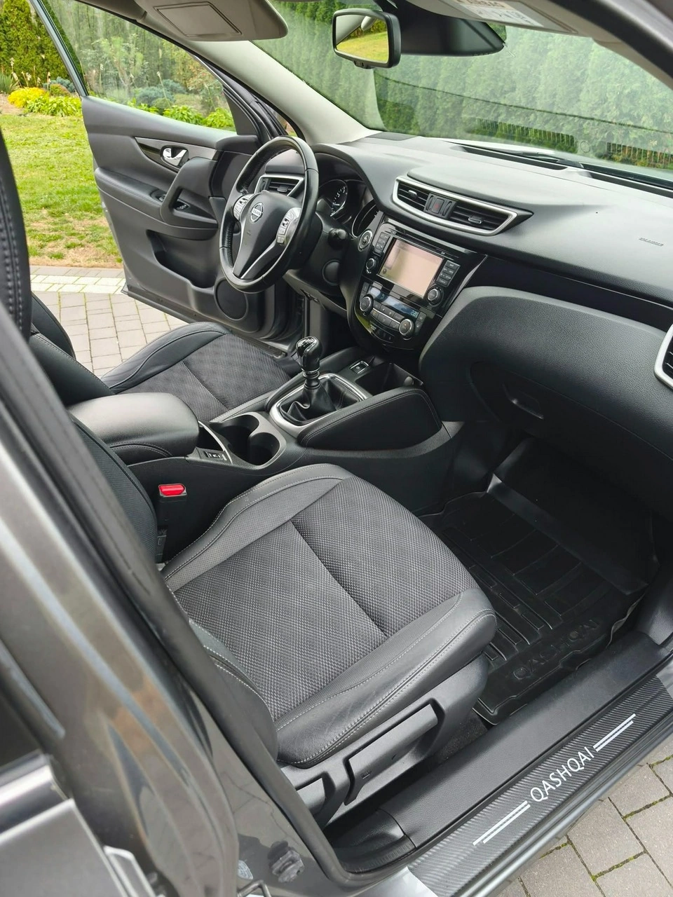 Nissan Qashqai - Zdjęcie 9