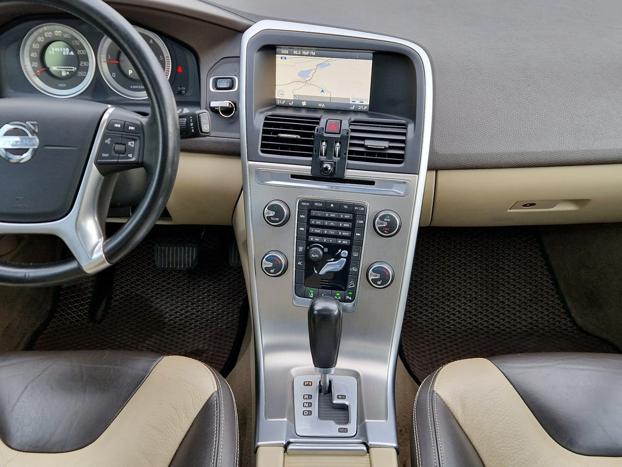Volvo XC 60 - Zdjęcie 27