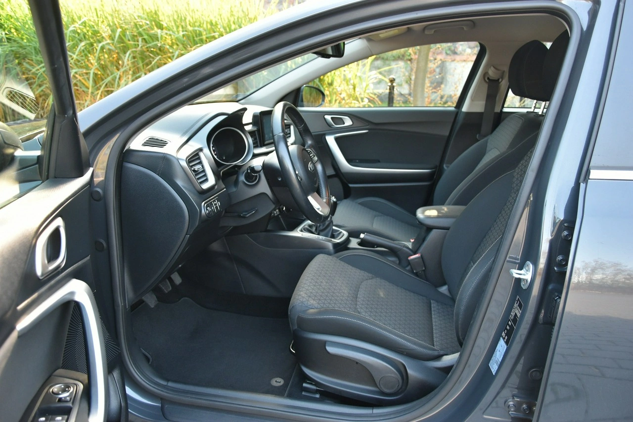 Kia Ceed - Zdjęcie 14