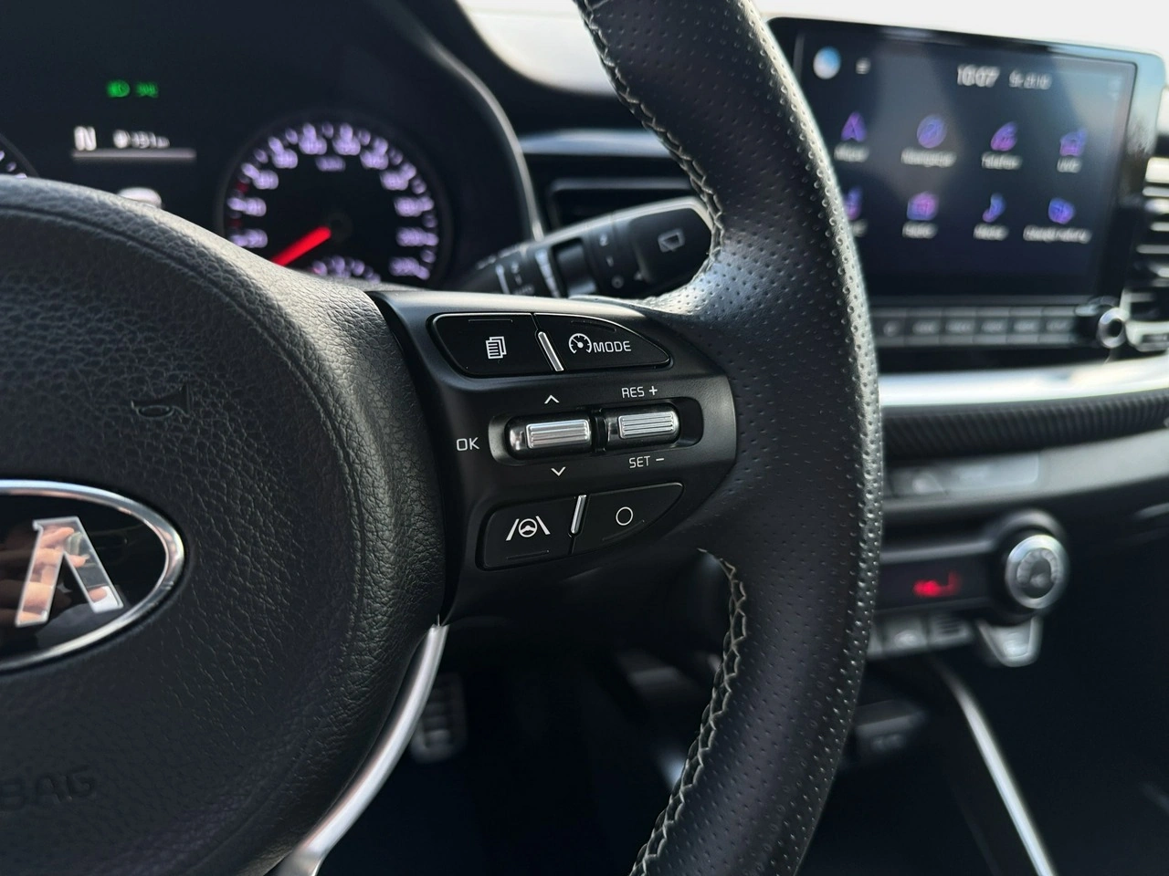 Kia Stonic - Zdjęcie 11