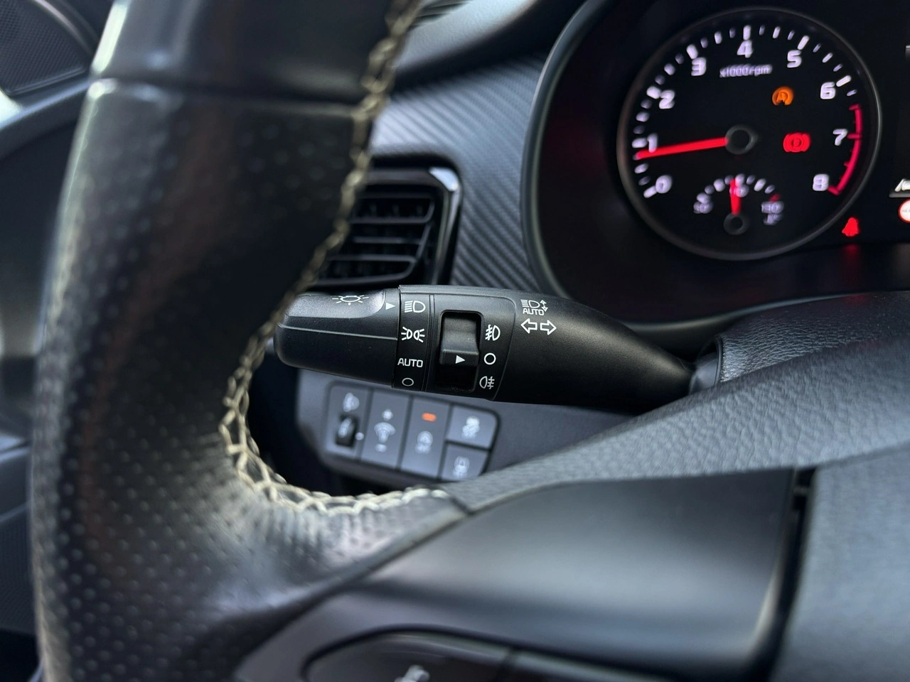 Kia Stonic - Zdjęcie 12