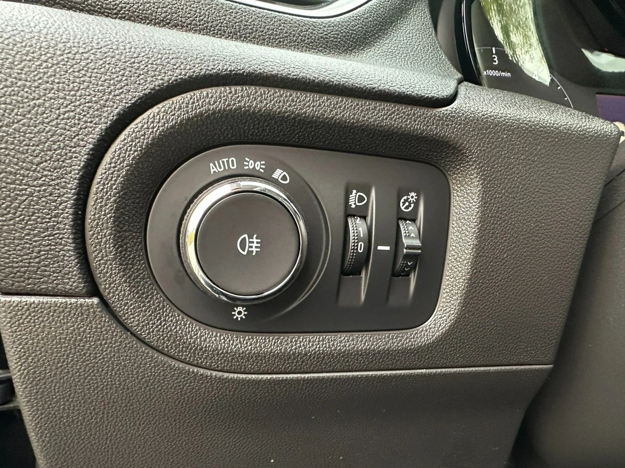 Opel Grandland X - Zdjęcie 9