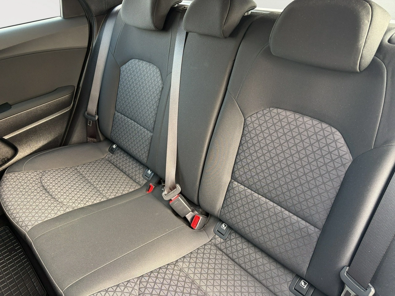 Kia Ceed - Zdjęcie 18