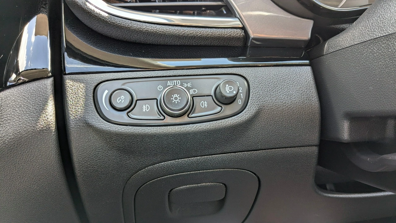 Opel Mokka X - Zdjęcie 30