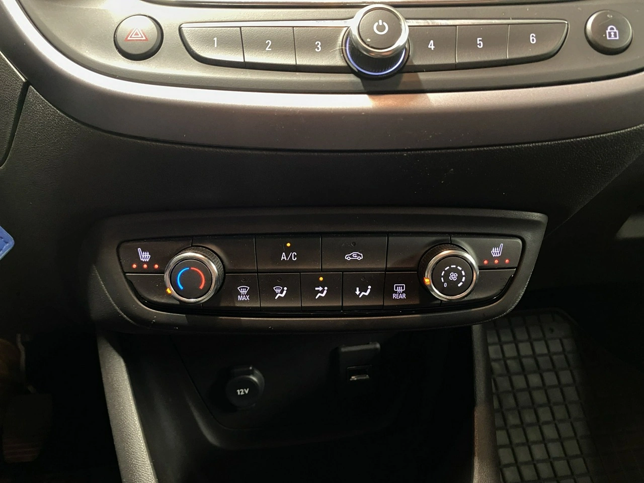 Opel Crossland - Zdjęcie 19