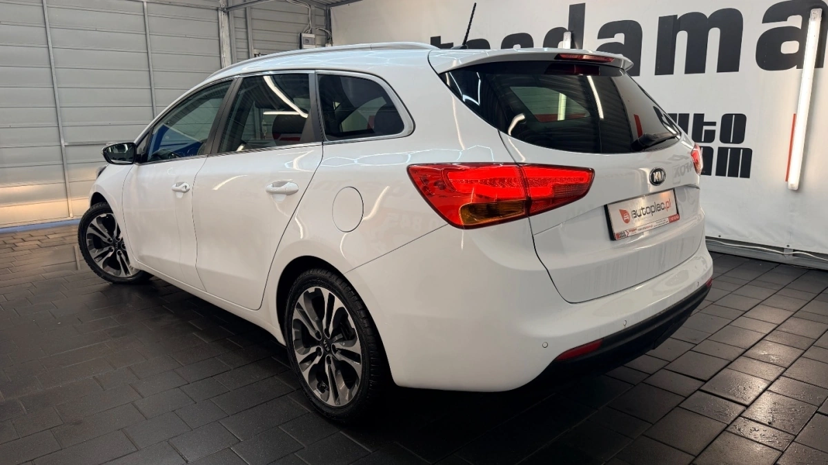 Kia Ceed - Zdjęcie 4