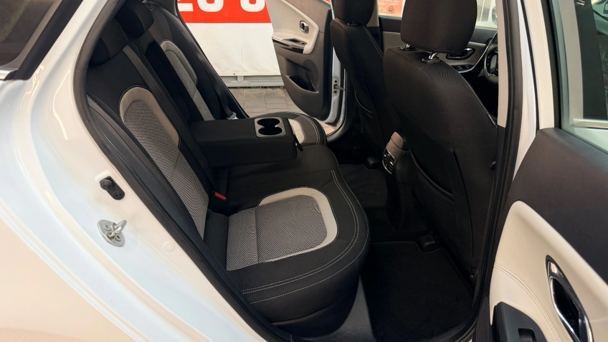 Kia Ceed - Zdjęcie 35