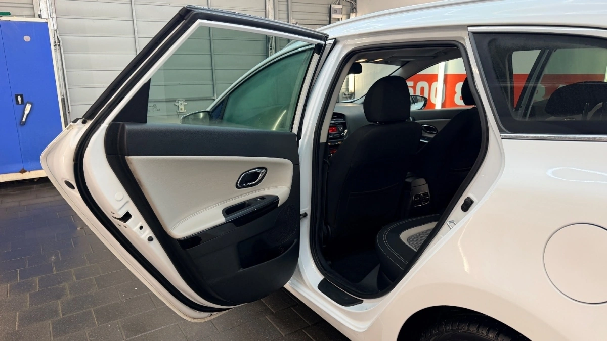 Kia Ceed - Zdjęcie 29