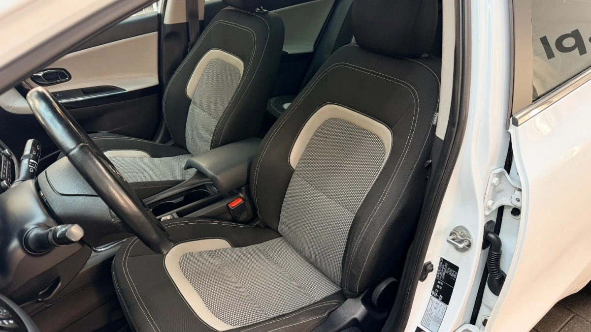 Kia Ceed - Zdjęcie 23