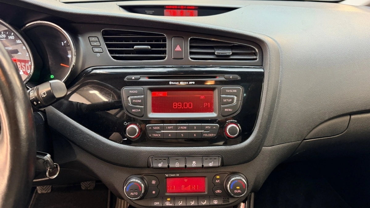 Kia Ceed - Zdjęcie 27