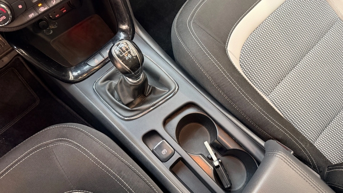 Kia Ceed - Zdjęcie 28