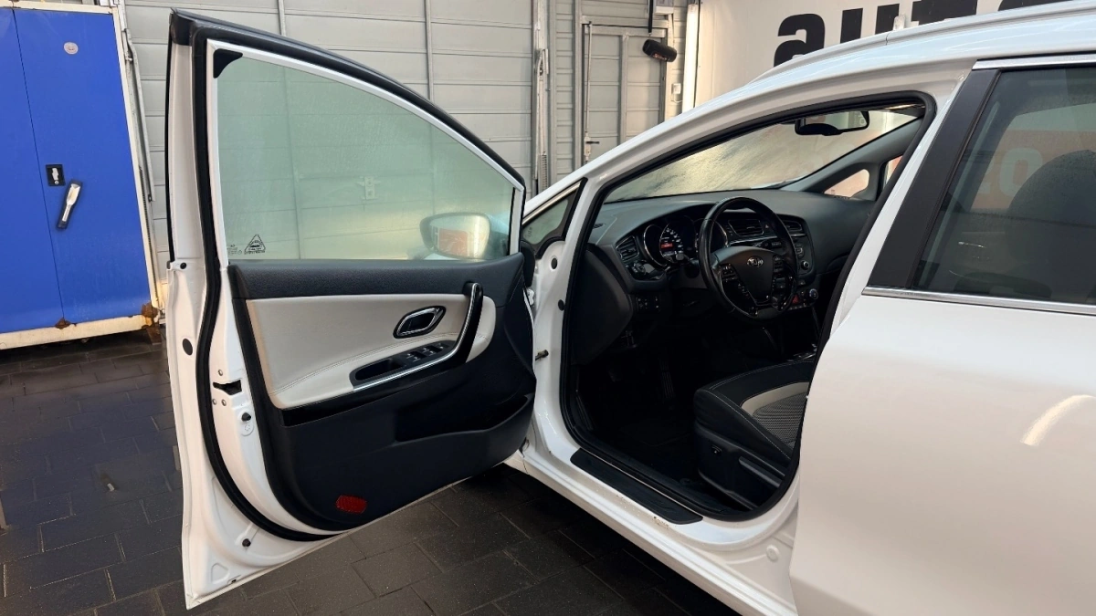 Kia Ceed - Zdjęcie 19
