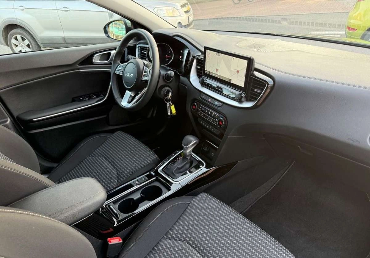 Kia Ceed - Zdjęcie 2