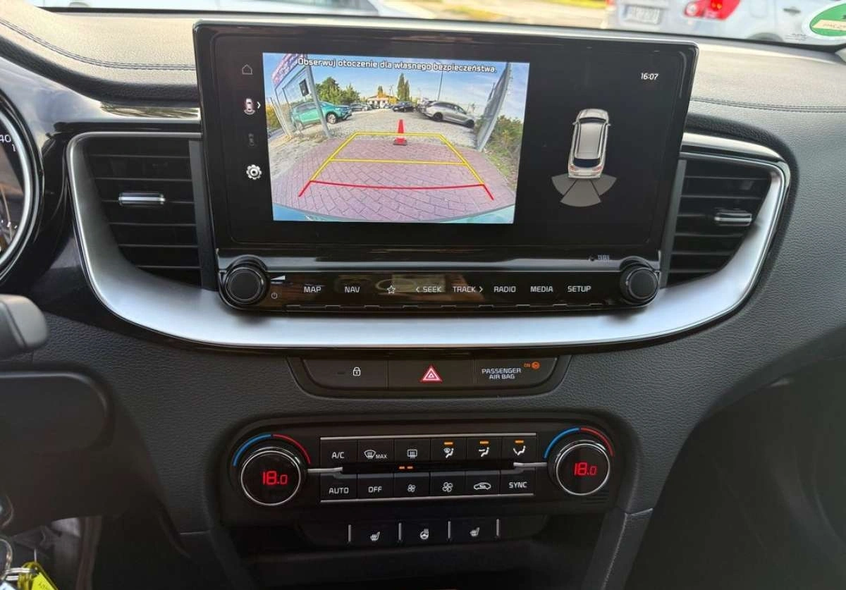 Kia Ceed - Zdjęcie 8