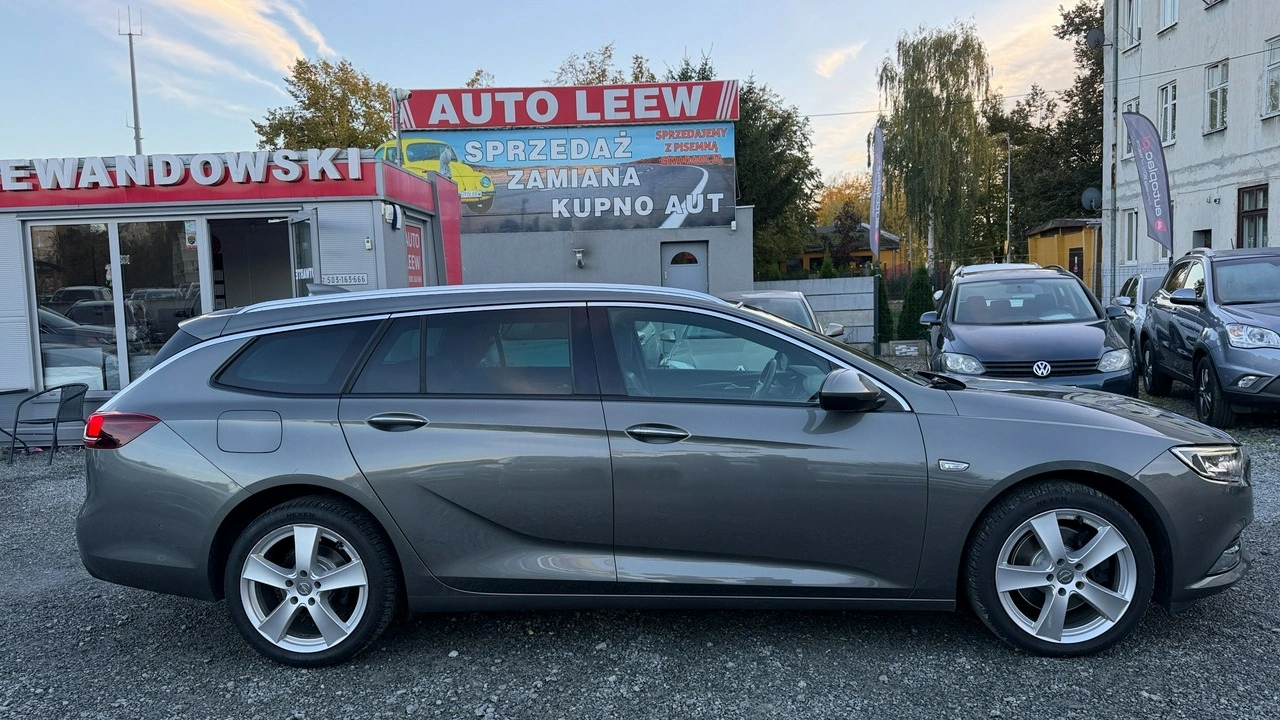 Opel Insignia Sports Tourer - Zdjęcie 3