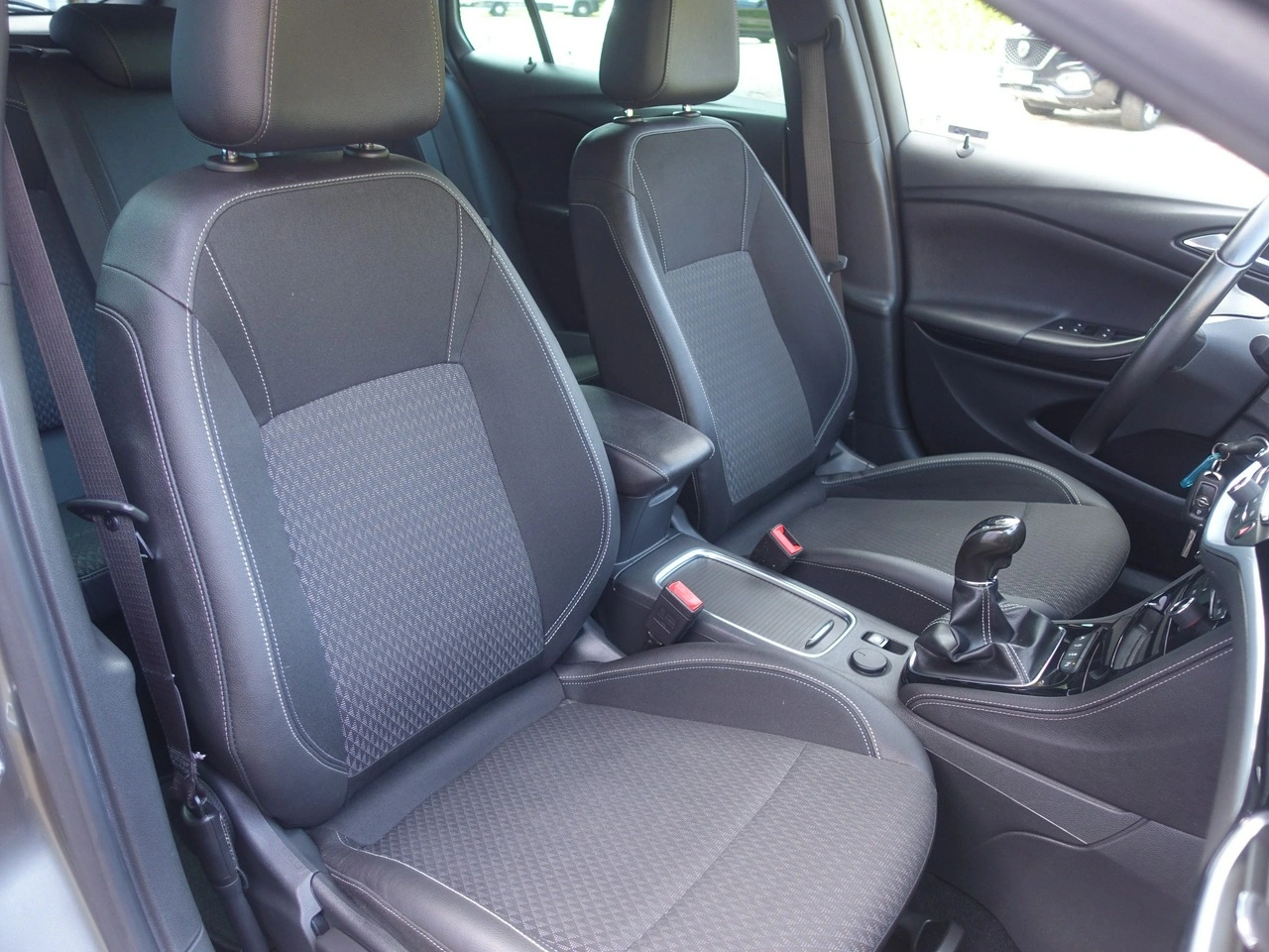 Opel Astra - Zdjęcie 14