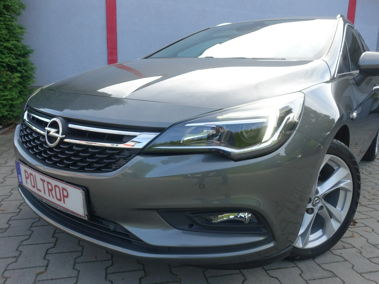 Opel Astra - Zdjęcie 2