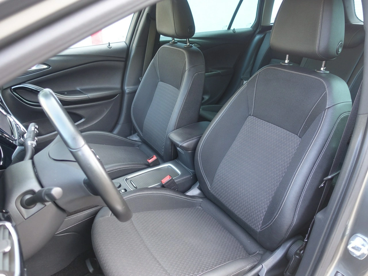 Opel Astra - Zdjęcie 9