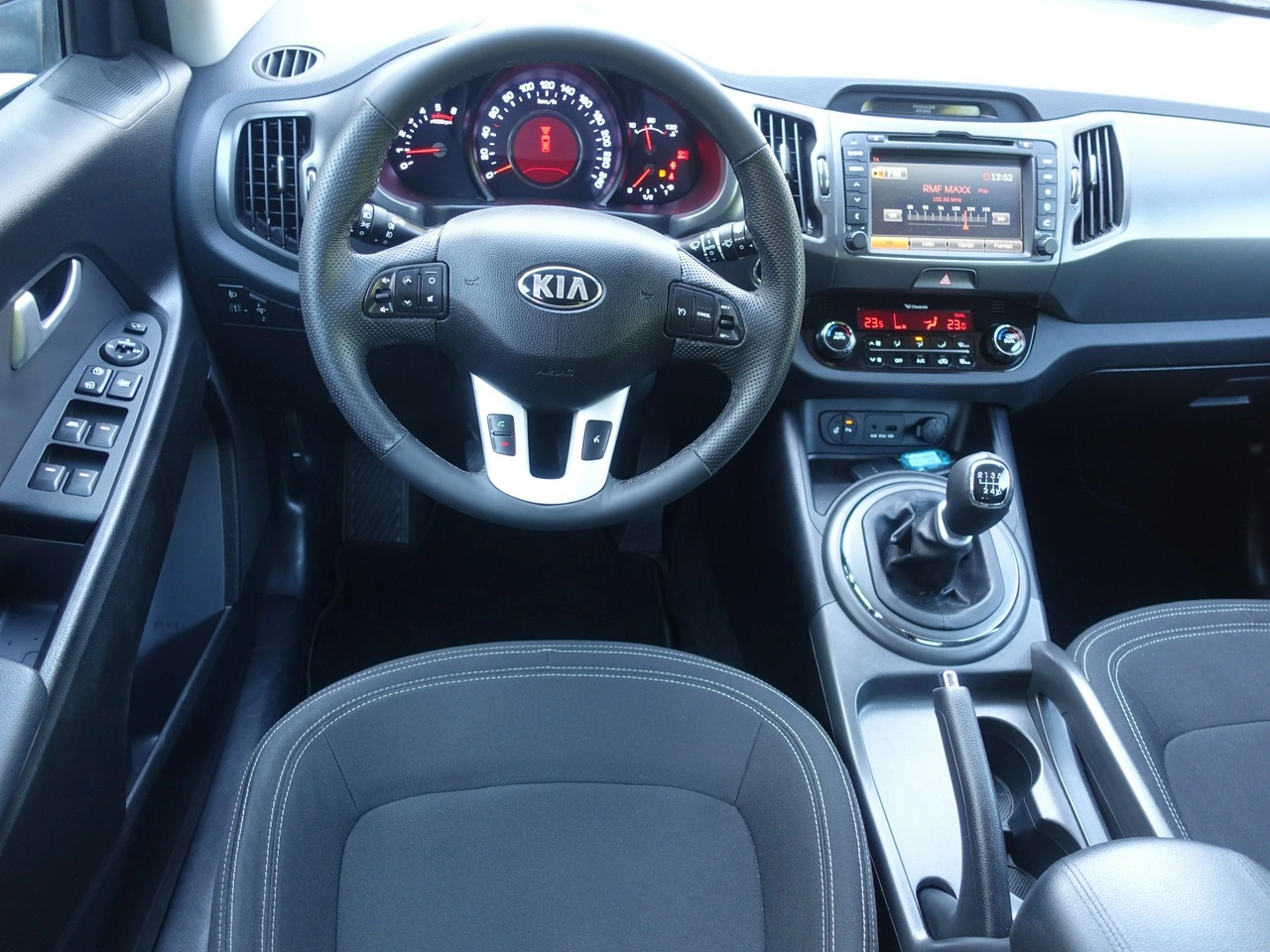 Kia Sportage - Zdjęcie 9