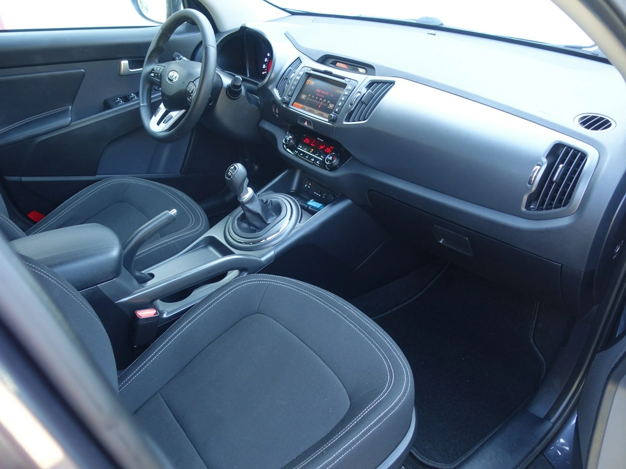 Kia Sportage - Zdjęcie 11
