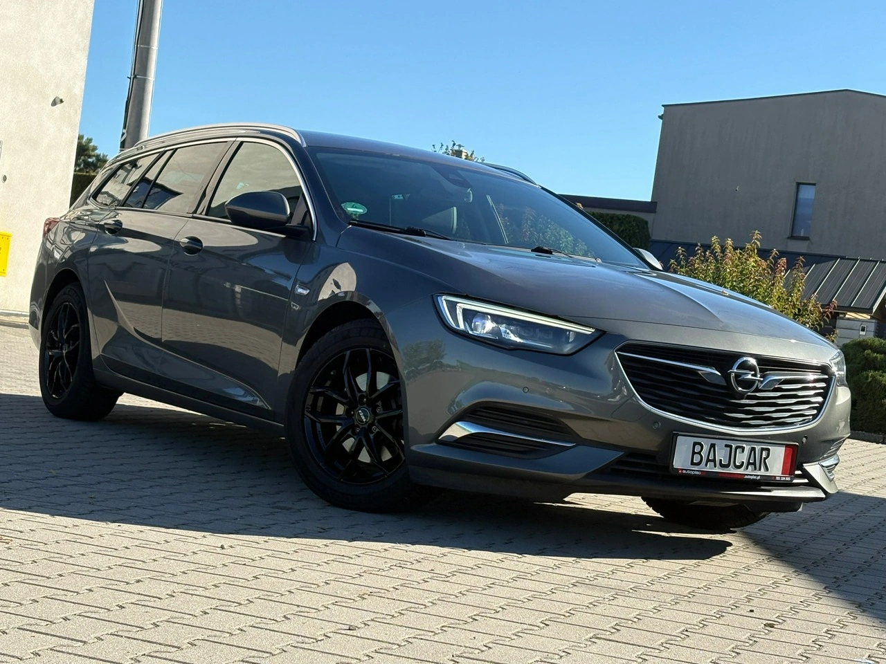 Opel Insignia Sports Tourer - Zdjęcie 1