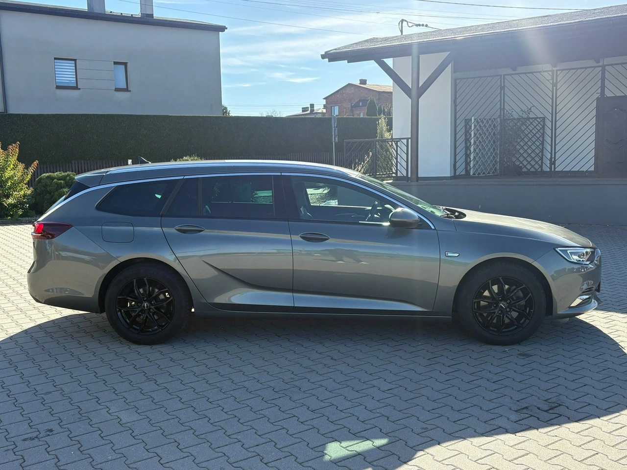 Opel Insignia Sports Tourer - Zdjęcie 3