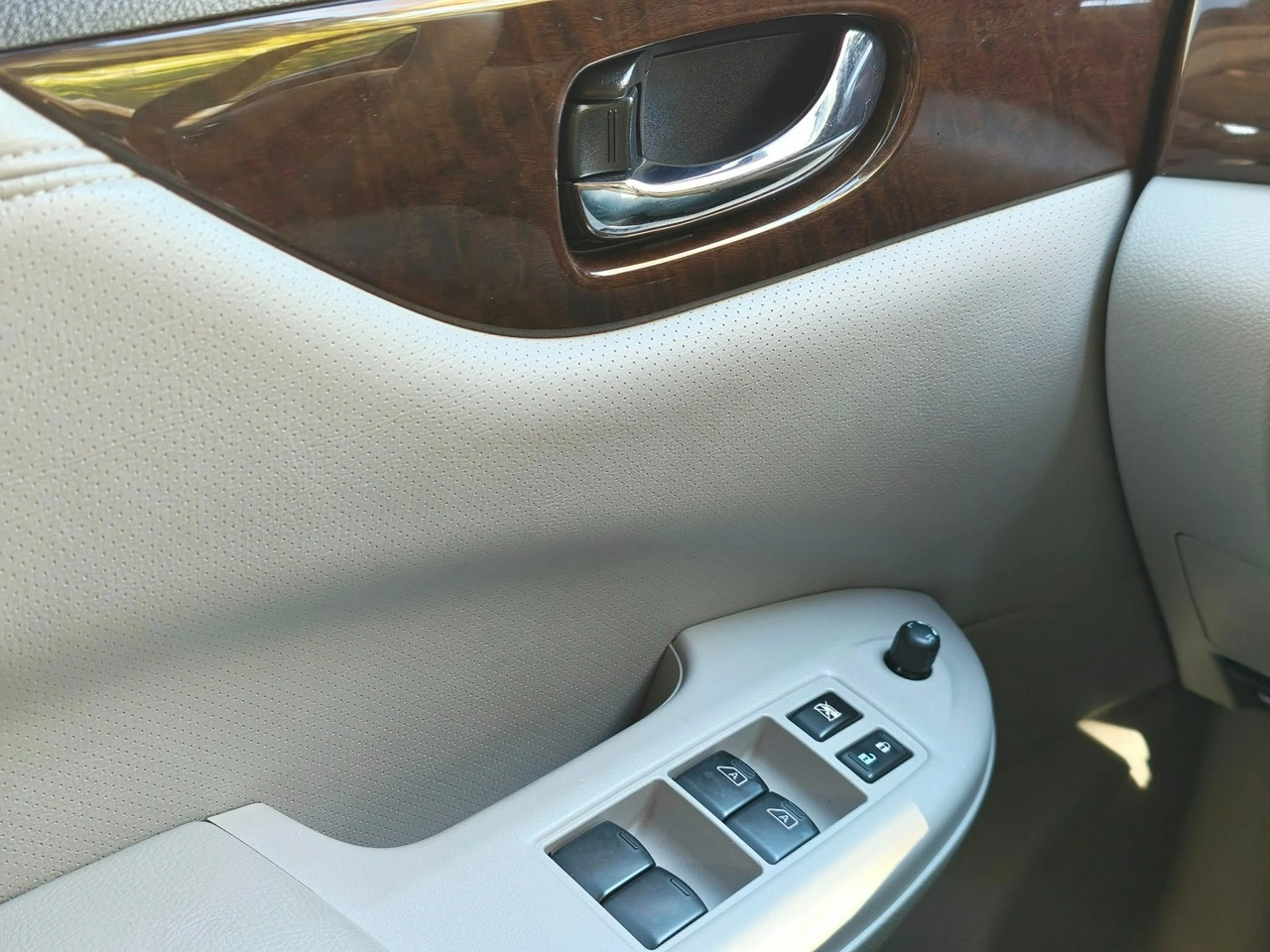Nissan Quest - Zdjęcie 21