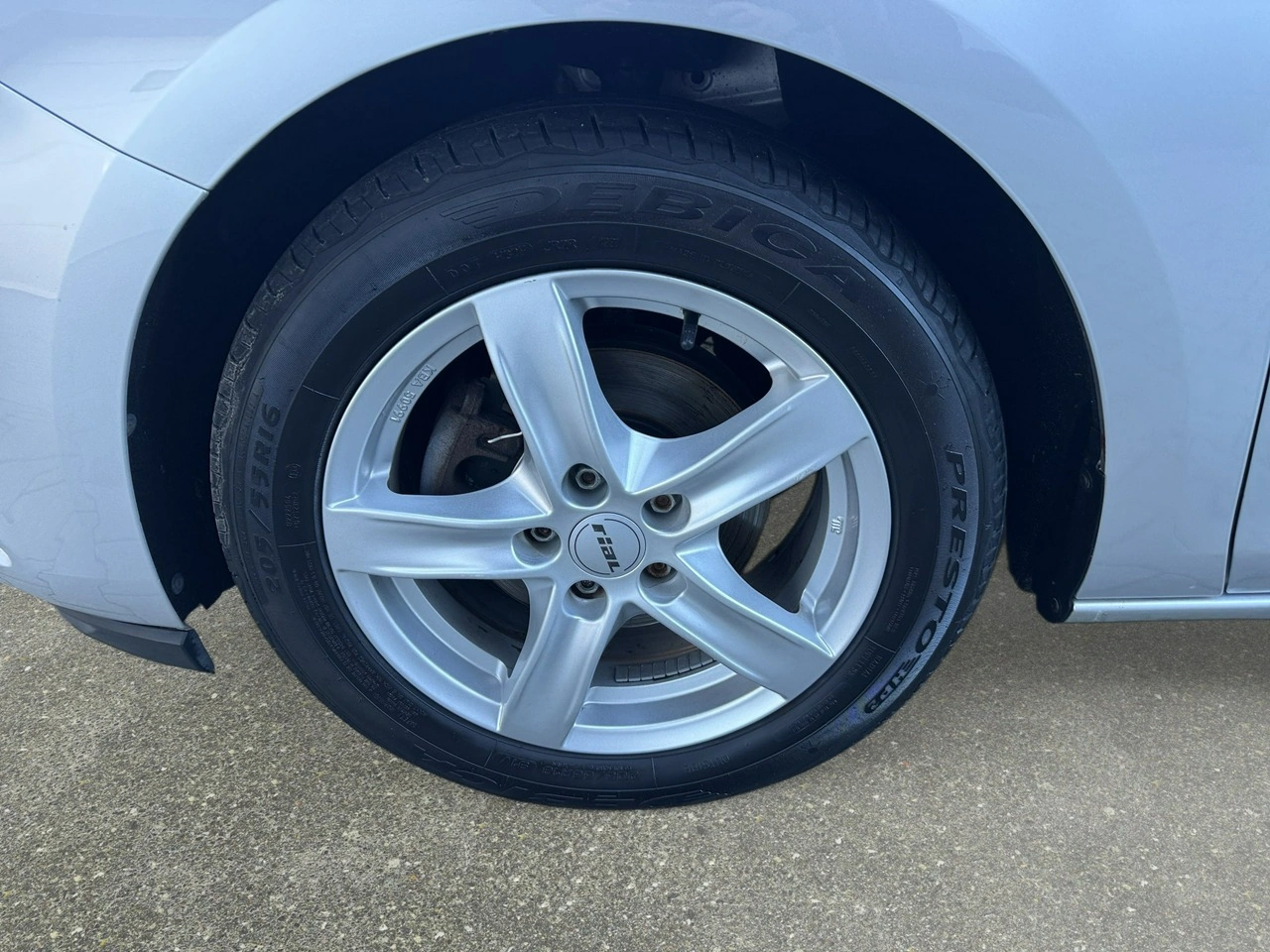 Opel Astra - Zdjęcie 8