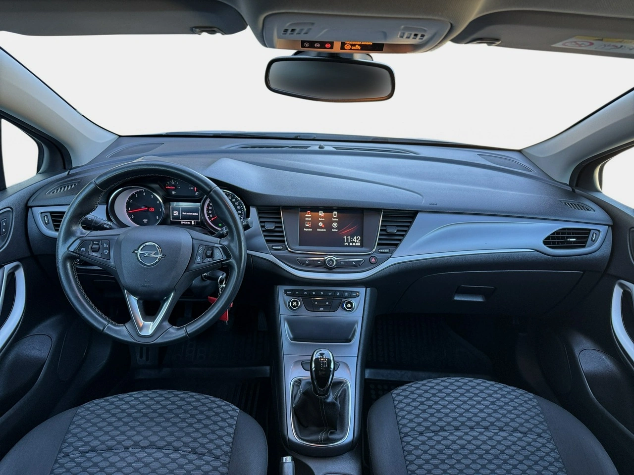 Opel Astra - Zdjęcie 9