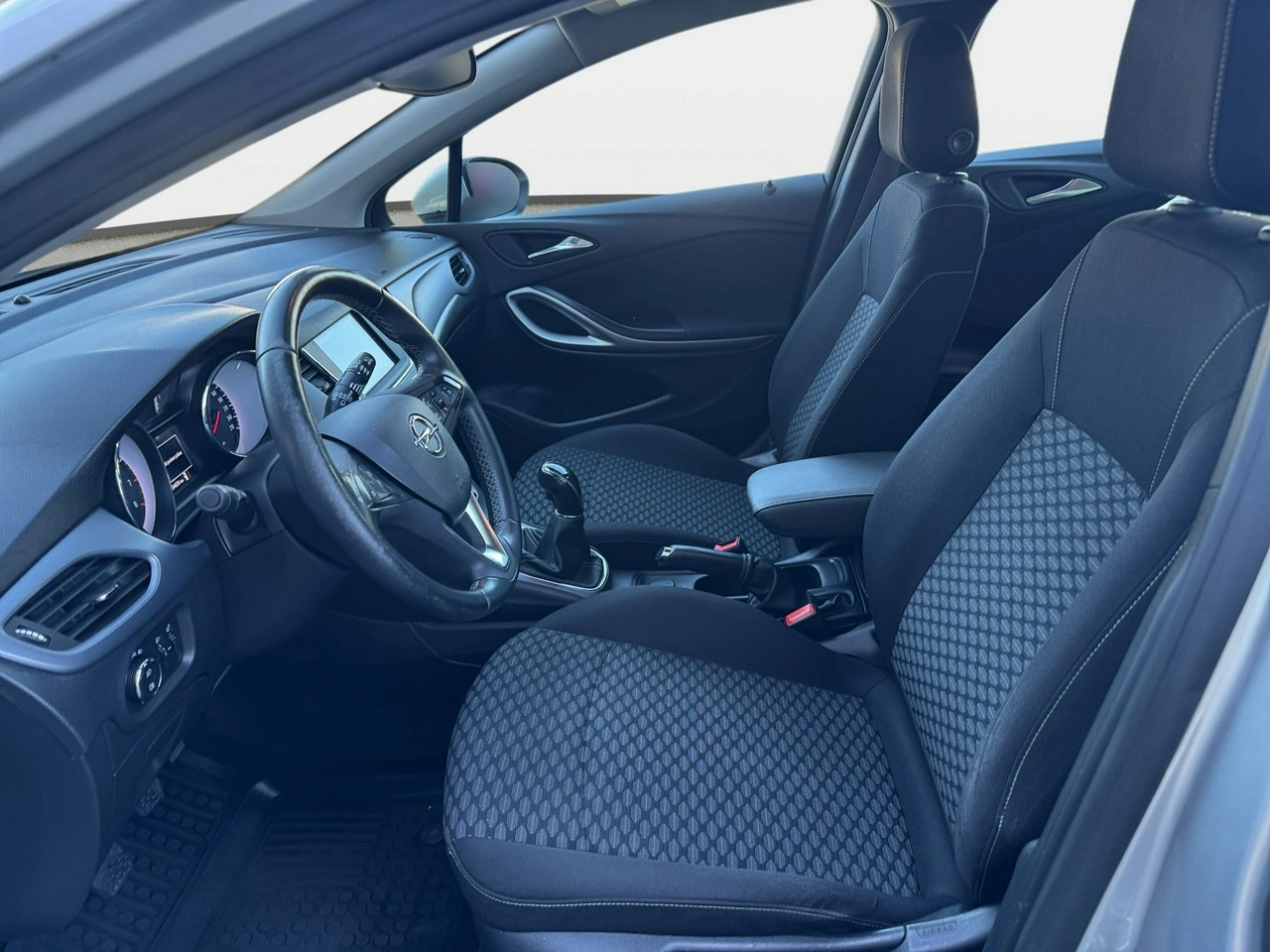 Opel Astra - Zdjęcie 18