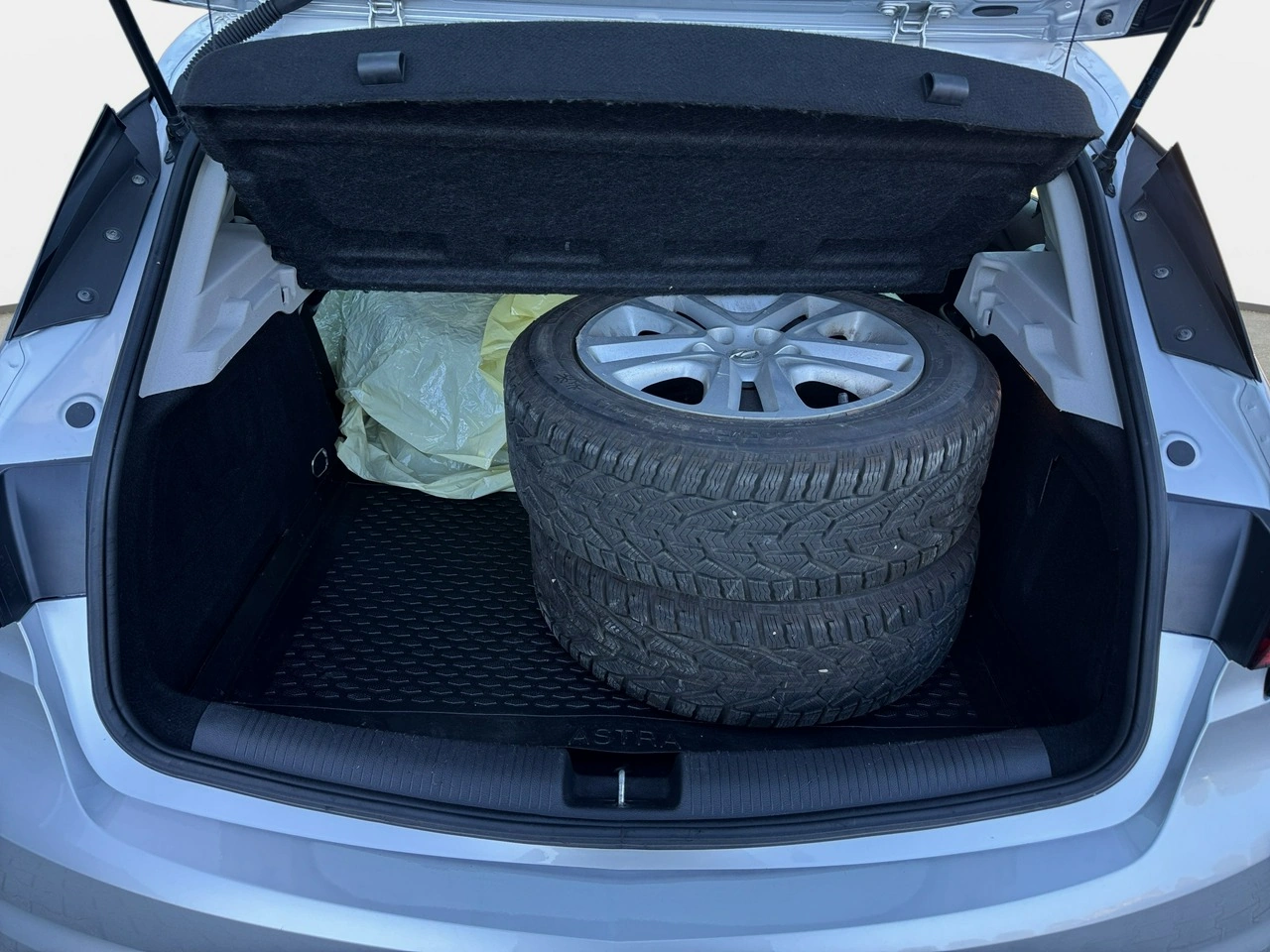 Opel Astra - Zdjęcie 21
