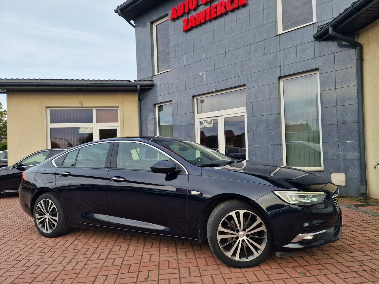 Opel Insignia Grand Sport - Zdjęcie 13