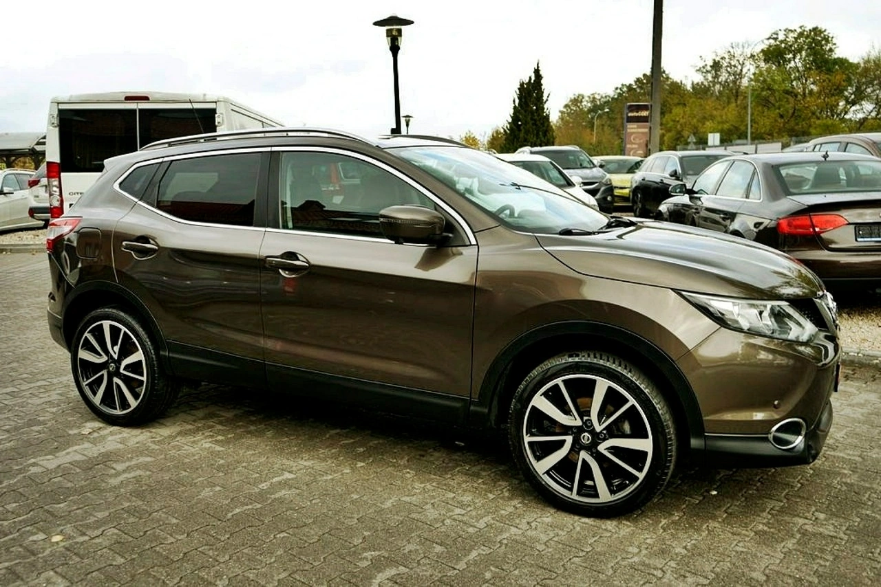 Nissan Qashqai - Zdjęcie 11