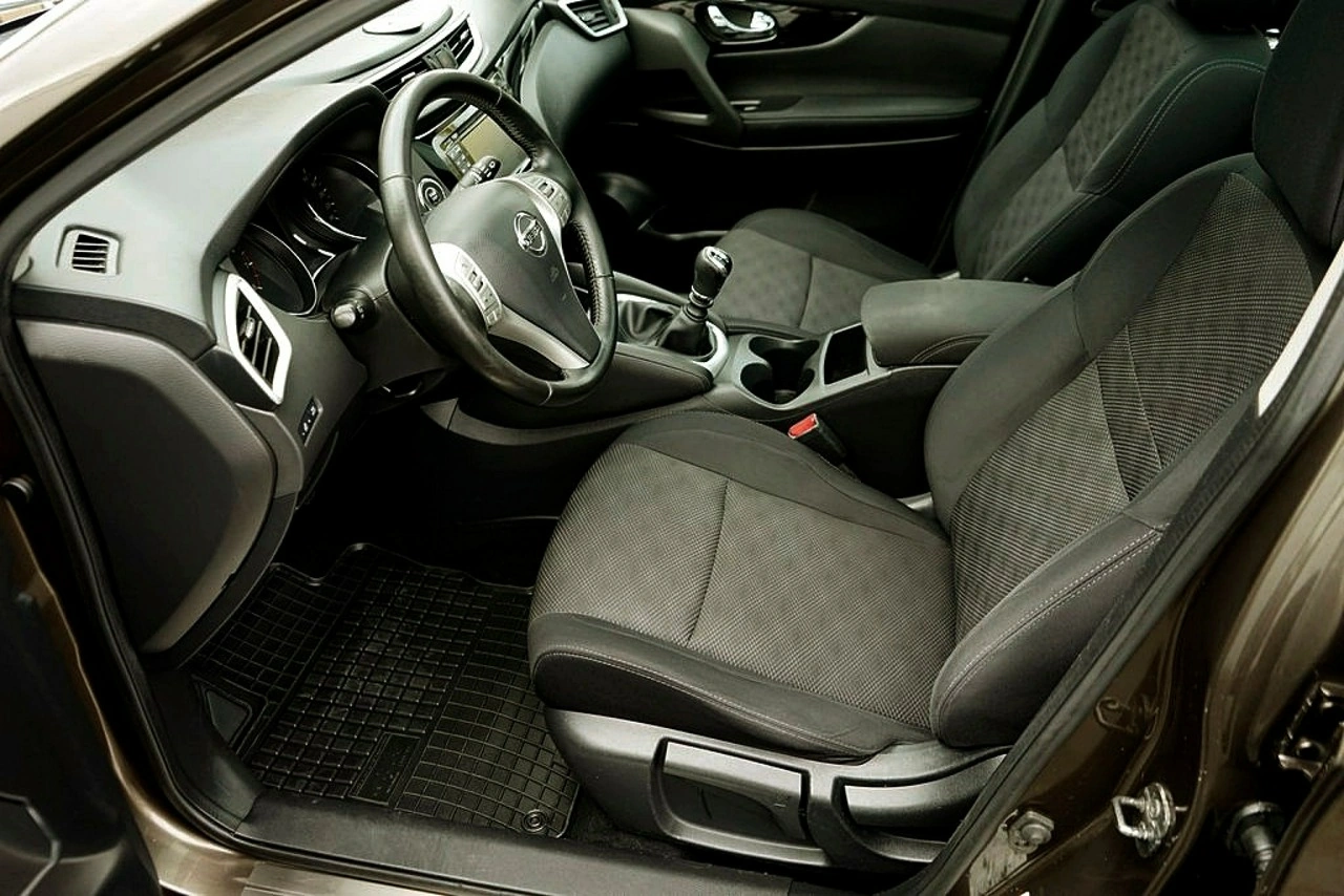 Nissan Qashqai - Zdjęcie 16