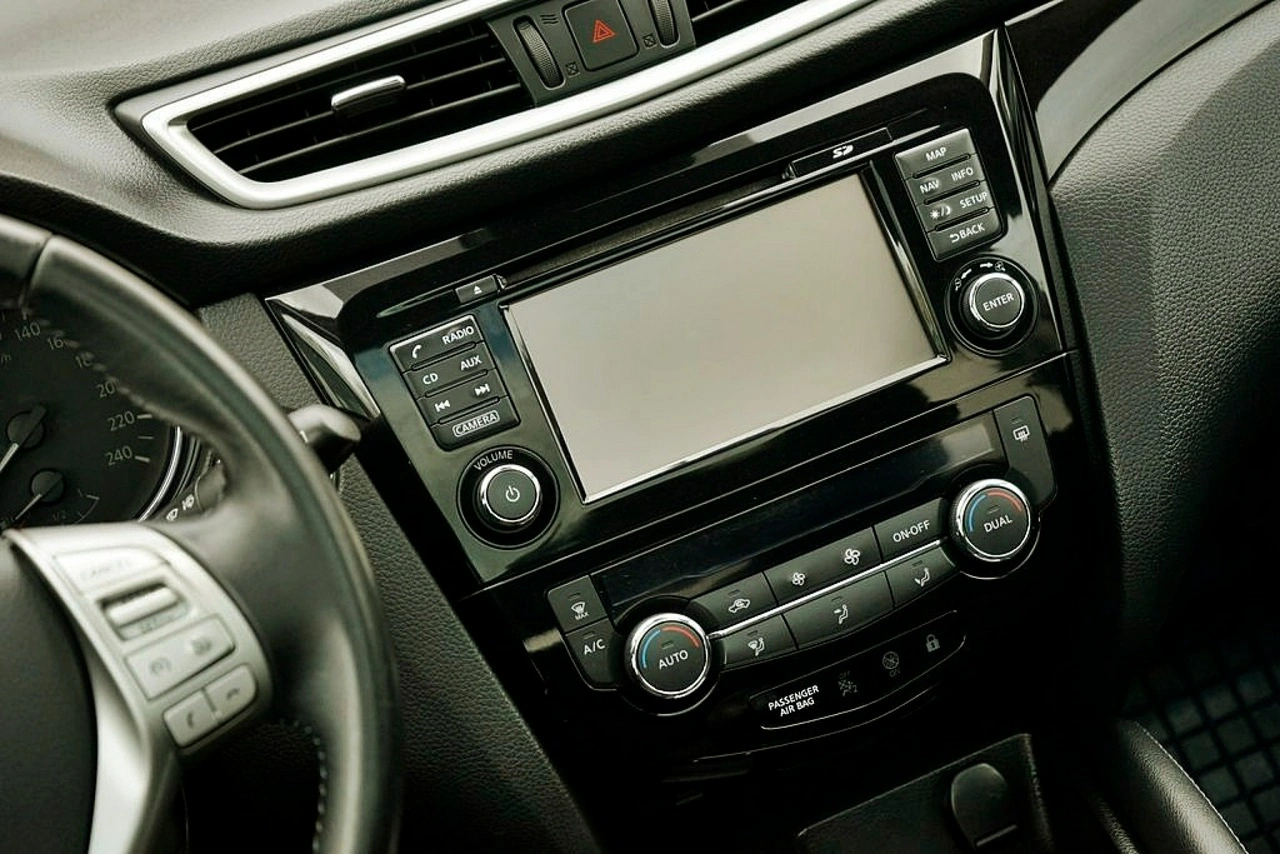 Nissan Qashqai - Zdjęcie 25