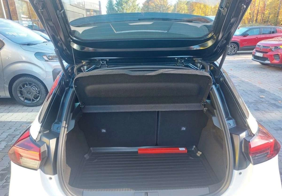 Opel Corsa - Zdjęcie 9