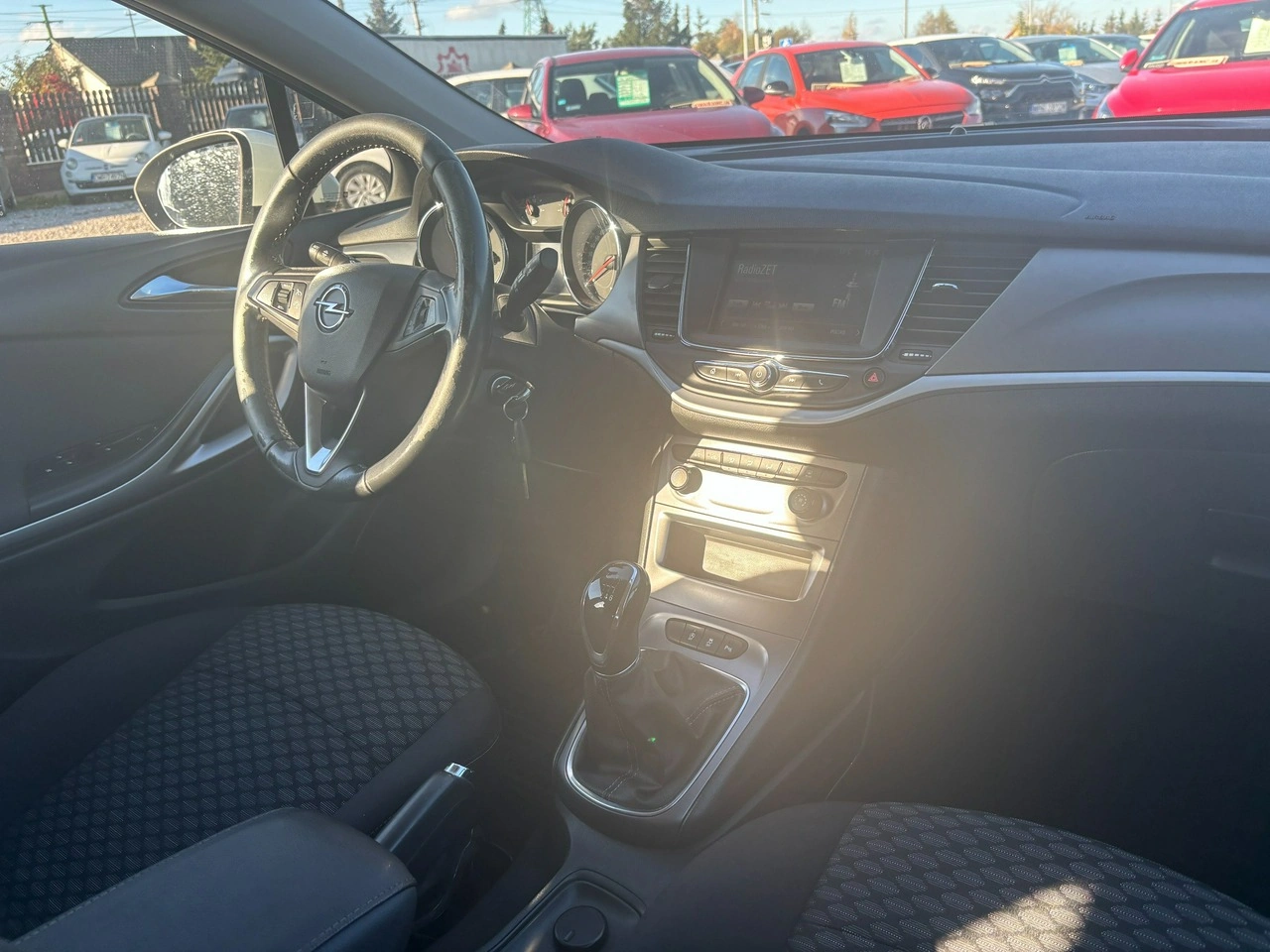 Opel Astra - Zdjęcie 20