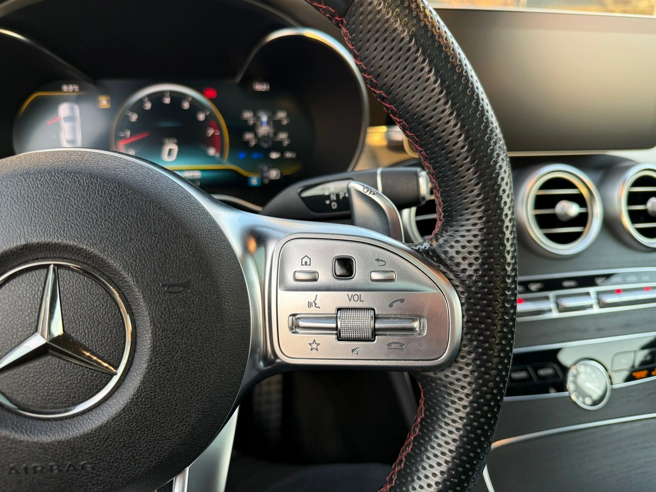 Mercedes C 43 AMG - Zdjęcie 25