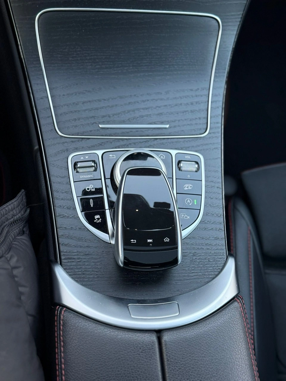 Mercedes C 43 AMG - Zdjęcie 30