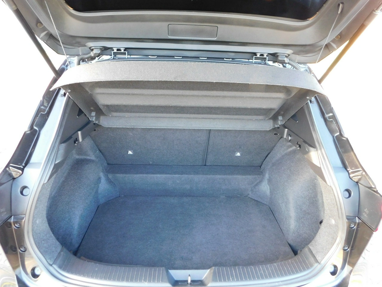 Nissan Qashqai - Zdjęcie 13