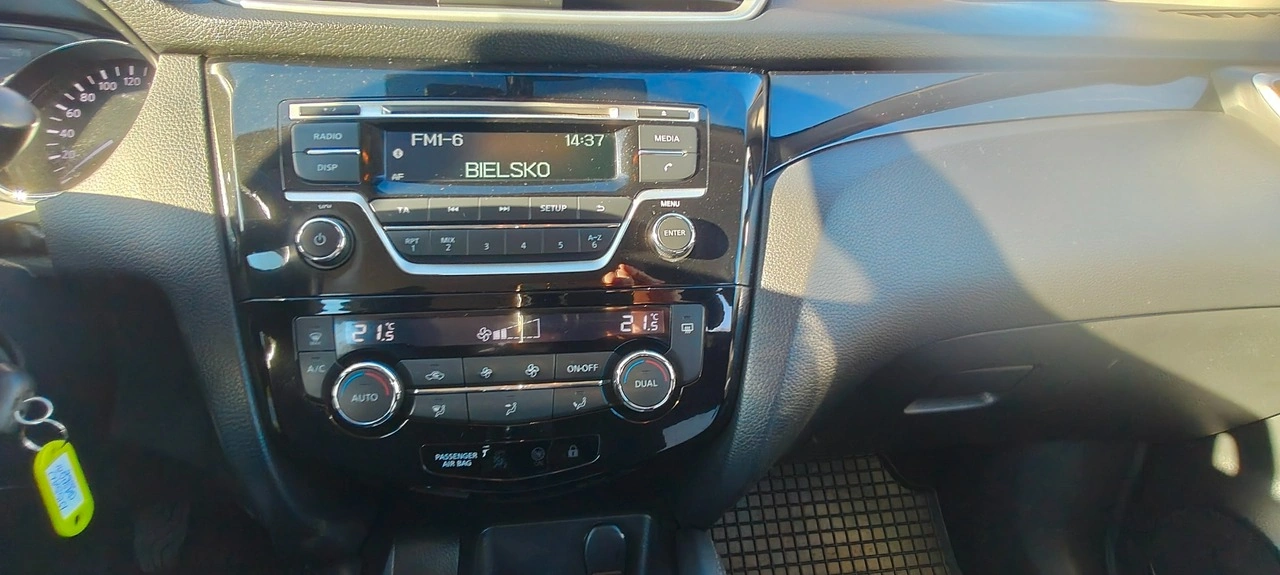Nissan Qashqai - Zdjęcie 9