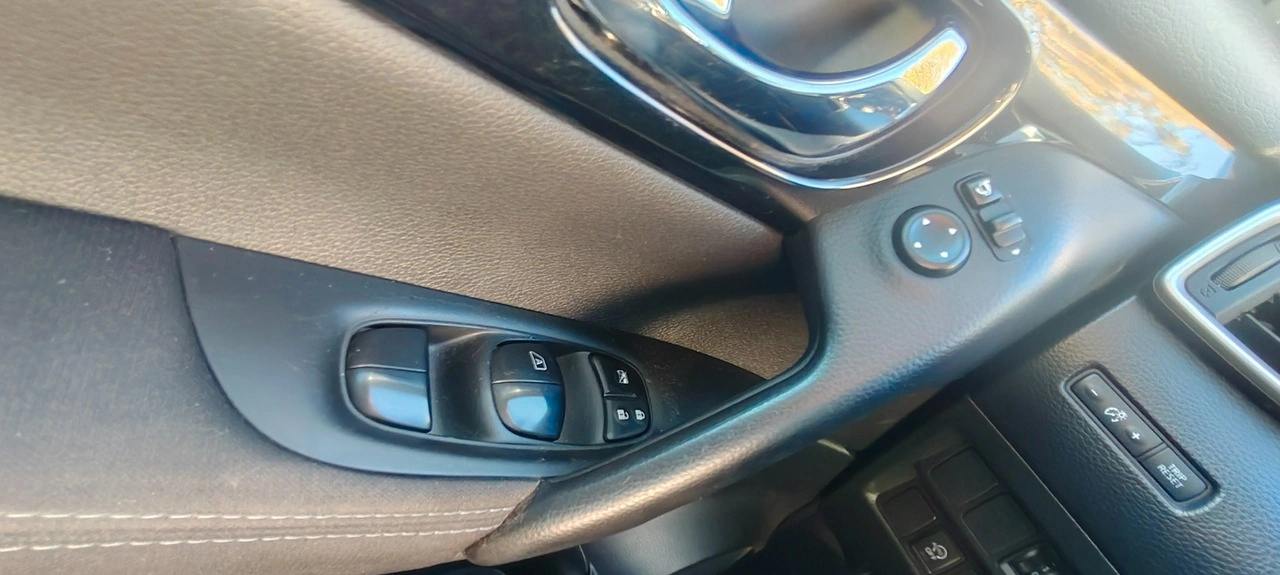 Nissan Qashqai - Zdjęcie 14