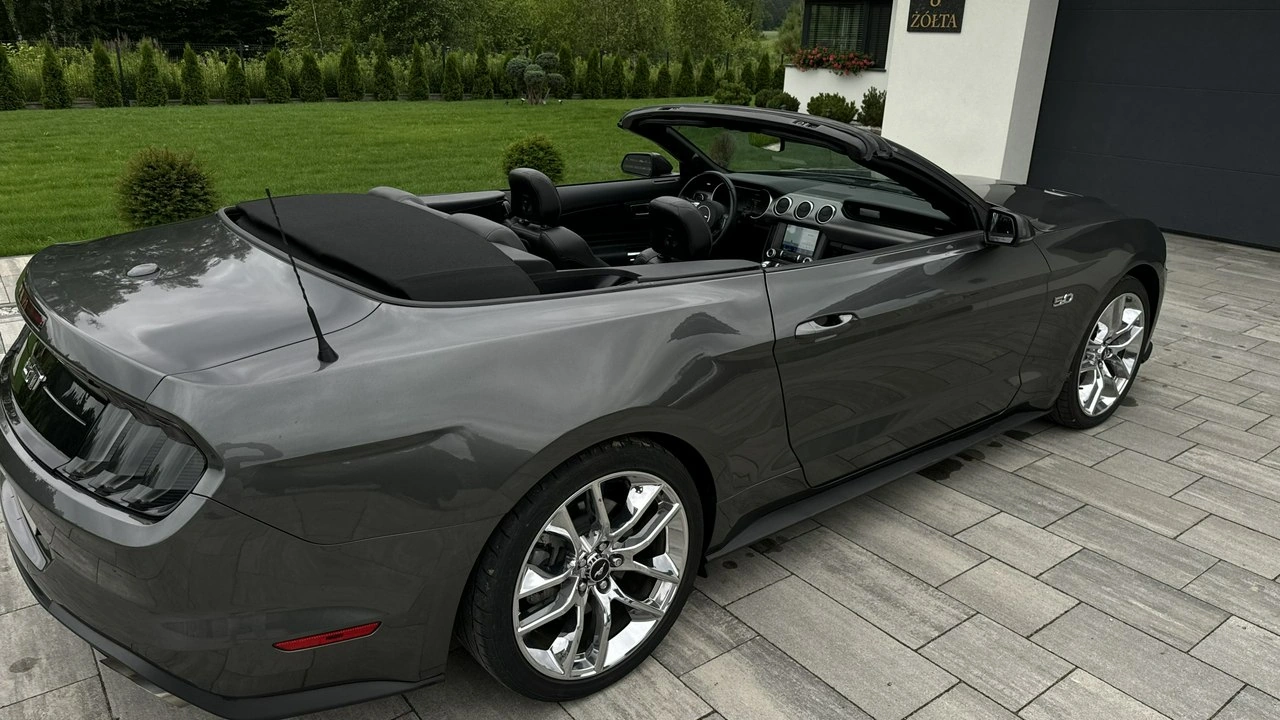 Ford Mustang - Zdjęcie 2