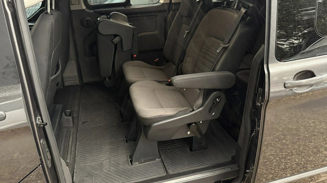 Ford Tourneo Custom - Zdjęcie 21