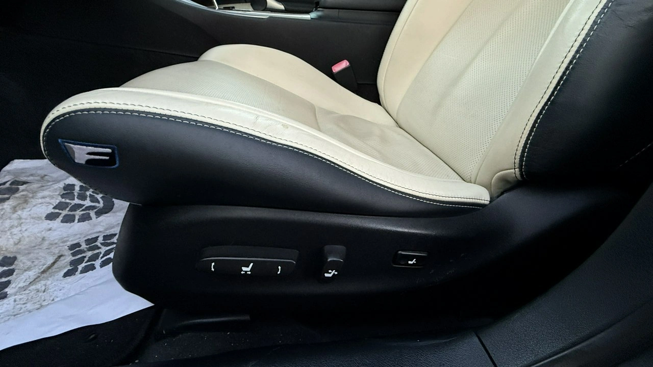 Lexus IS-F - Zdjęcie 36