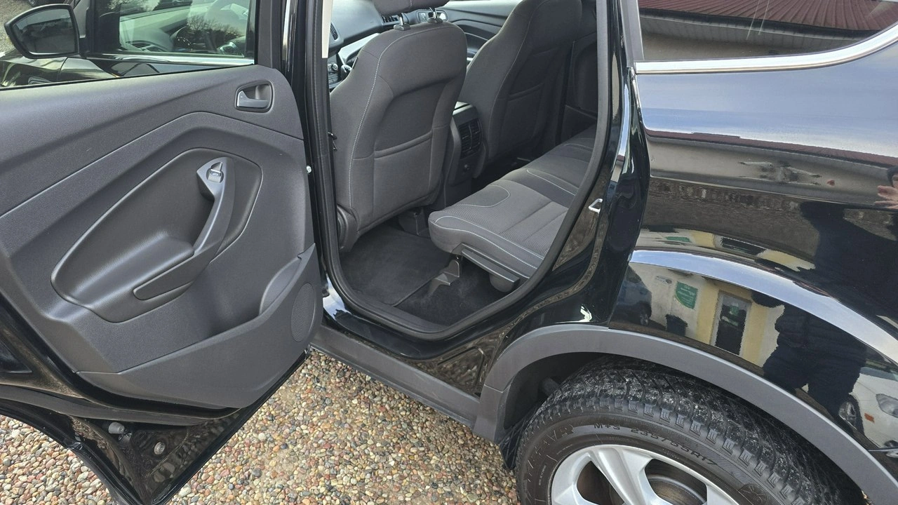 Ford Kuga - Zdjęcie 9